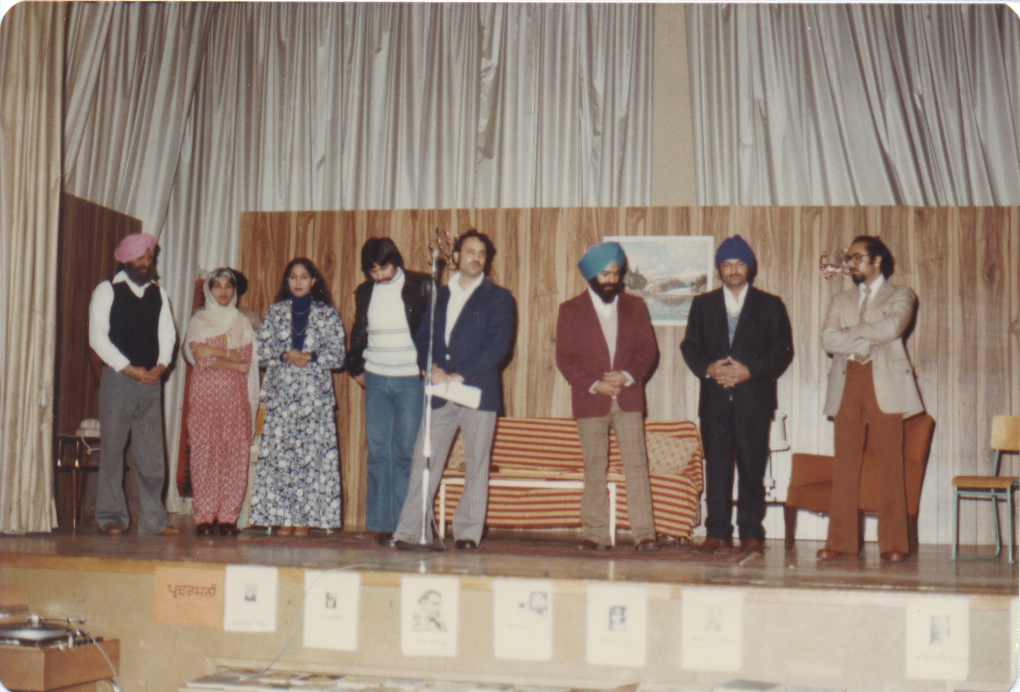 Cast of Dooja Passa: (from left) Darshan Bains, Surjeet Kalsey, Paul Binning, Indresh, Karamjit Ghuman, Raghbir Mand (Bhavkhandan not seen)